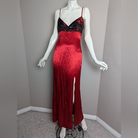 Christian Doucet Vintage 90s Red Satin Maxi Dress Women’s Formal Empire Gown - Picture 1 of 13